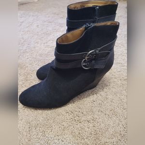 Jaclyn Smith Black Wedge Boots 10